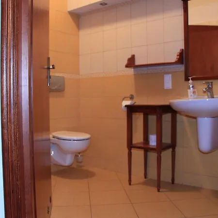 Piastowska Bed & Breakfast