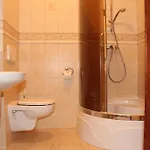 Piastowska 3*