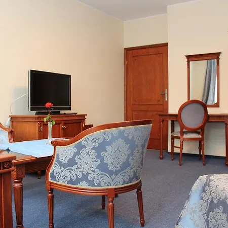 Piastowska Bed & Breakfast *