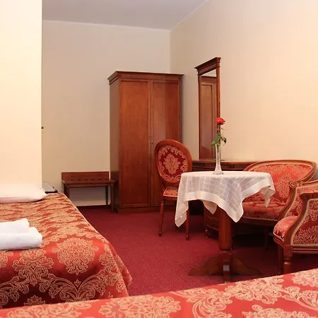 Piastowska 斯克拉斯卡波伦巴