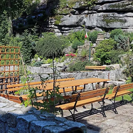 Piastowska 3* 斯克拉斯卡波伦巴