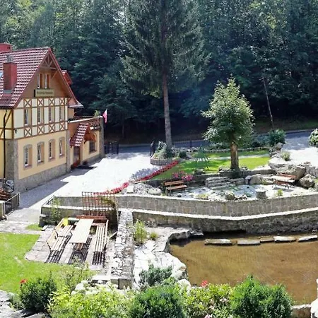 Piastowska 住宿加早餐酒店 3*